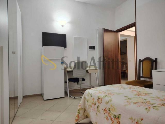 Stanza in appartamento in affitto a Novara