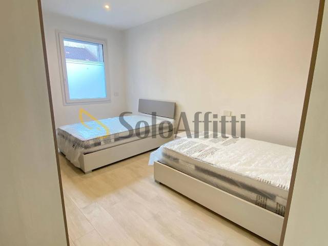 Stanza in appartamento in affitto a Novara