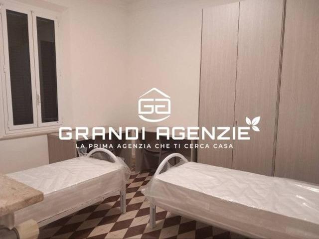 Stanza in appartamento in affitto a Parma