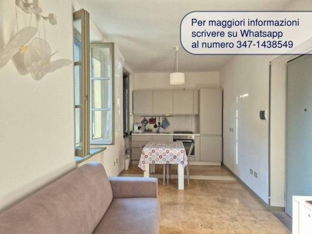 Stanza in appartamento in affitto a Parma