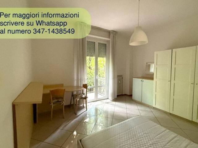 Stanza in appartamento in affitto a Parma