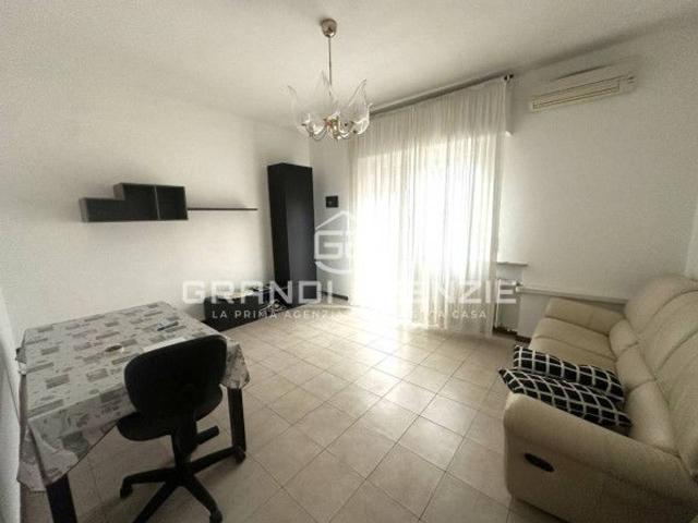 Stanza in appartamento in affitto a Parma