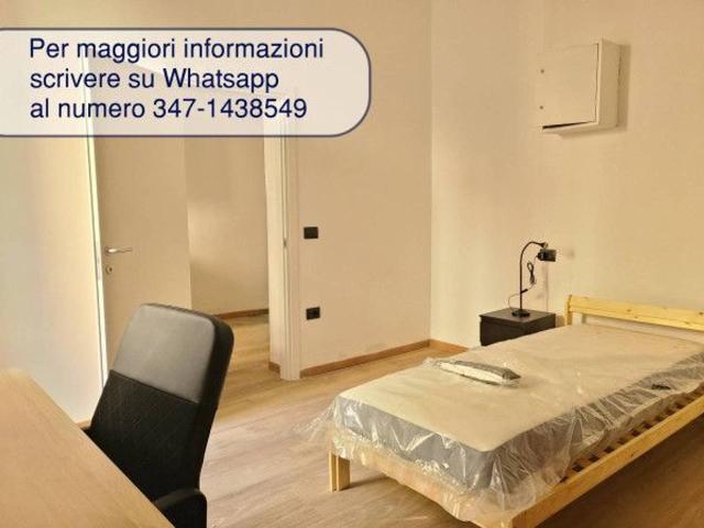 Stanza in appartamento in affitto a Parma