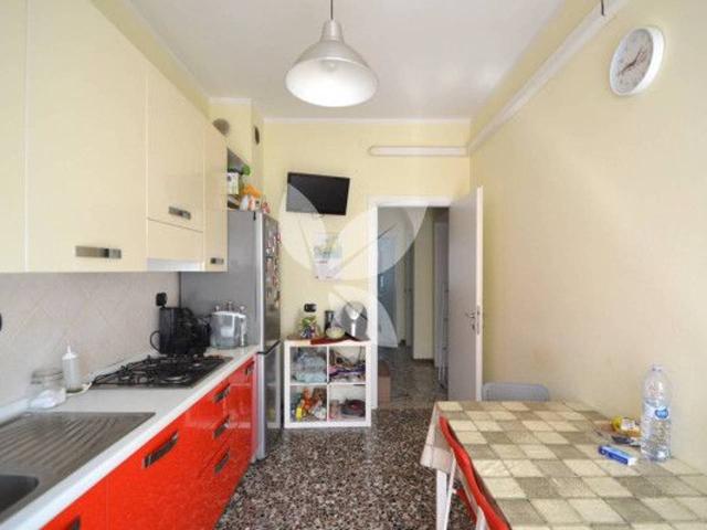 Stanza in appartamento in affitto a Parma