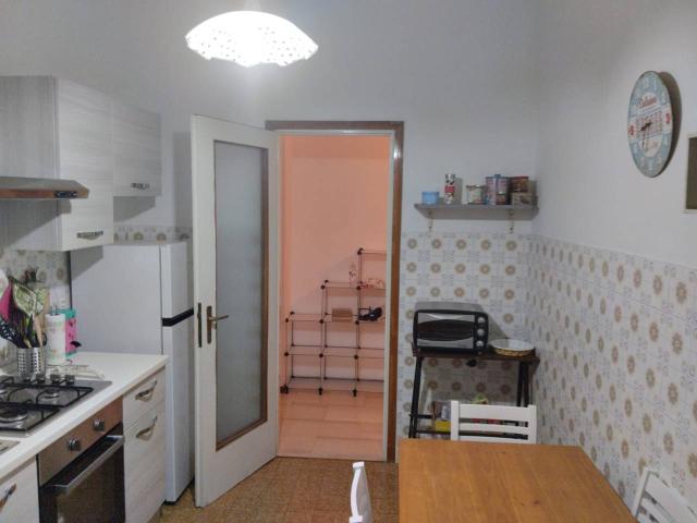 Stanza in appartamento in affitto a Pavia