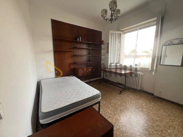 Stanza in appartamento in affitto a Pavia