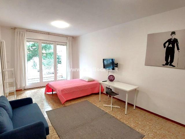 Stanza in Appartamento in affitto a Rovereto