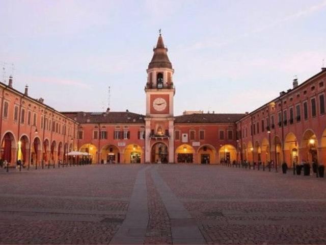 Stanza in appartamento in affitto a Sassuolo