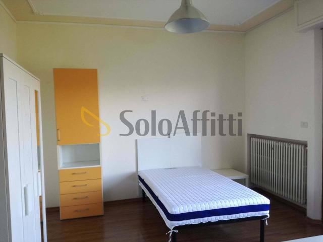 Stanza in appartamento in affitto a Siena