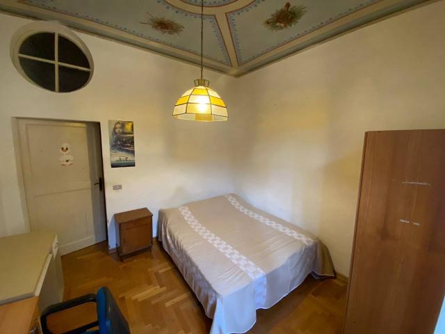 Stanza in appartamento in affitto a Siena