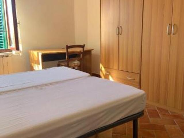 Stanza in appartamento in affitto a Siena