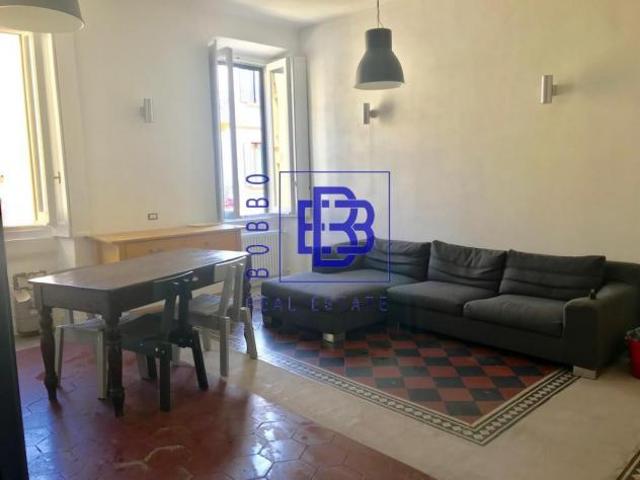 Stanza in Appartamento Quattro locali, palazzo elegante