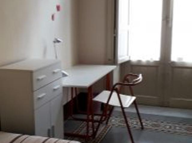 stanza in trivani per studenti