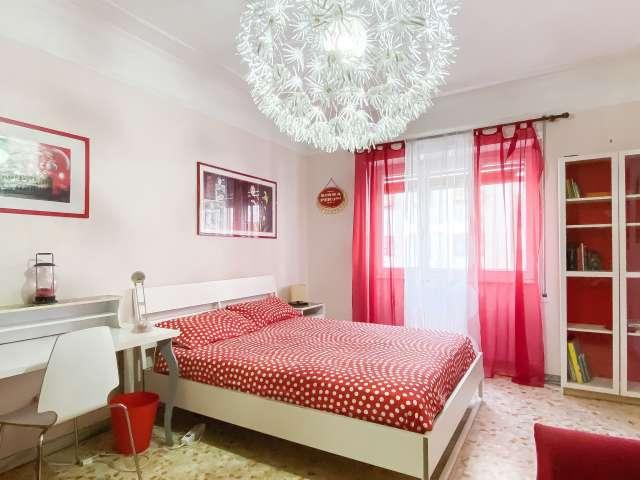 Stanza in un appartamento condiviso con 3 camere da letto in affitto al Pigneto, Roma