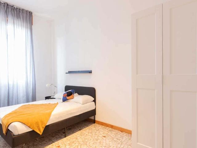Stanza in Via Carlo Vittadini