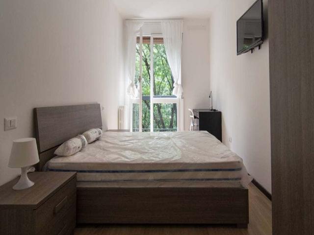 Stanza in Via Francesco Reina
