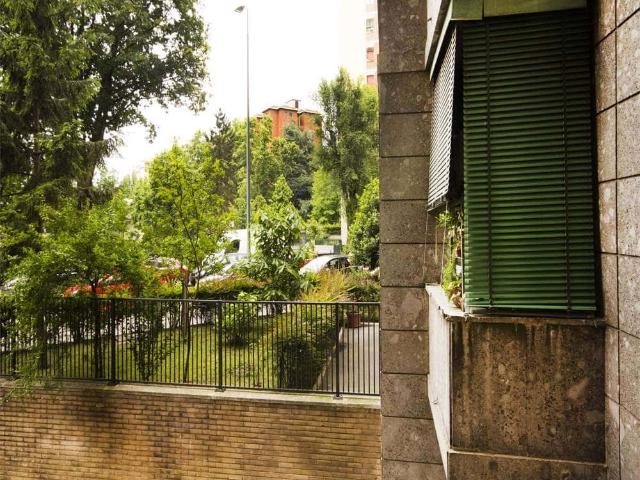 Stanza in Via Salvatore Barzilai