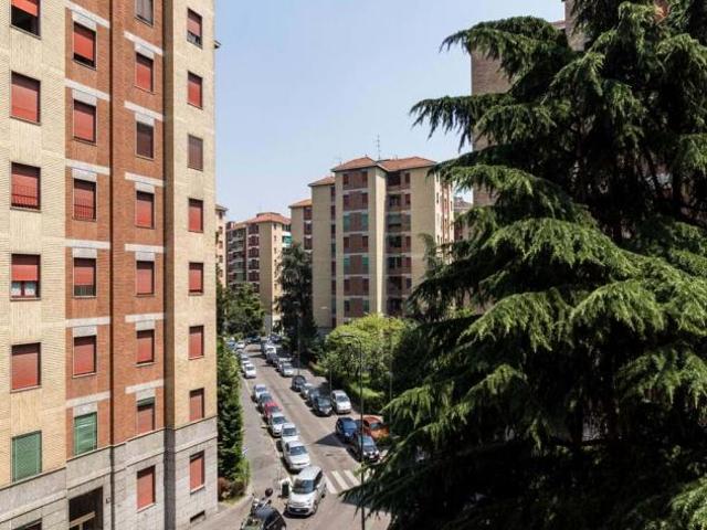 Stanza in Via Salvatore Barzilai