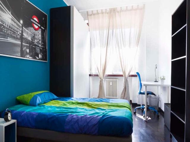 Stanza in Viale Evaristo Stefini