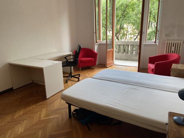 Stanza in Viale Lombardia 12