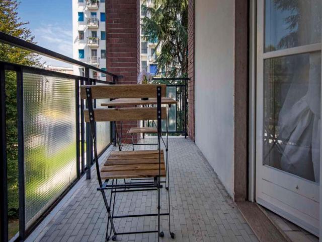 Stanza in Viale Legioni Romane