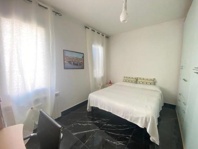 Stanza in villa in affitto a Rovigo