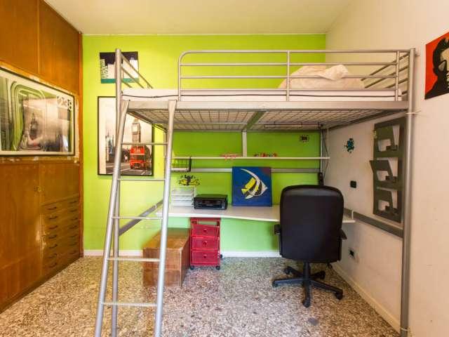 Stanza luminosa in affitto, appartamento con 2 camere da letto, Turro, Milano