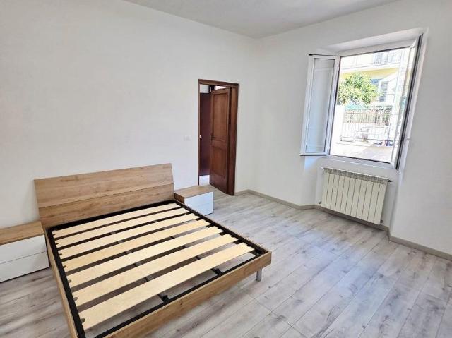 Stanza matrimoniale uso singola 16 mq