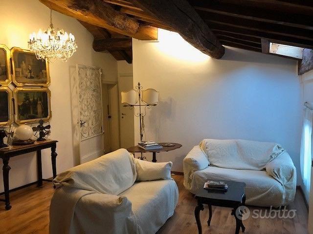 Stanza nel cuore di Modena