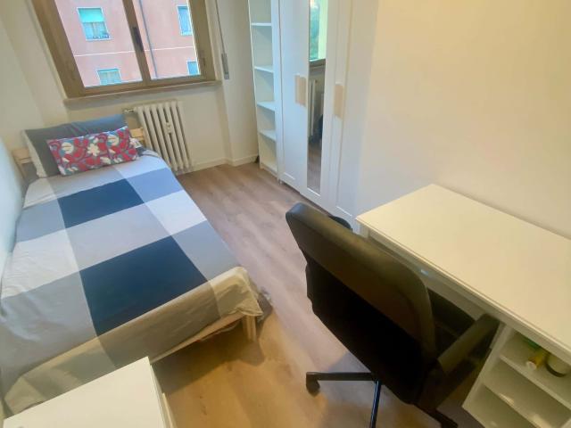 Stanza singola 4 in Via Cascina Barocco, Milano