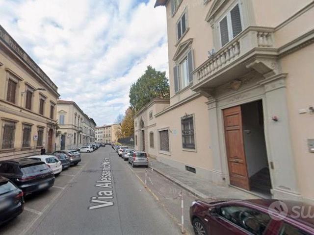 Stanza Singola + terrazzo in Piazza Beccheria