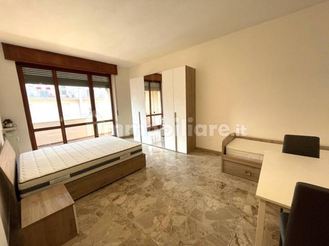 Stanza singola via 24 Maggio, Verona