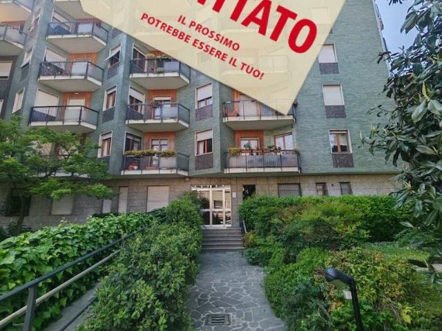 Stanza singola via Costanza 15, Milano