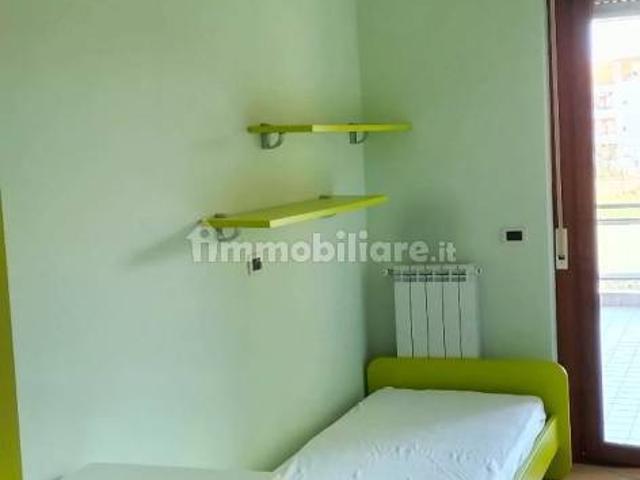 Stanza singola via Celestino V 3, Pescara