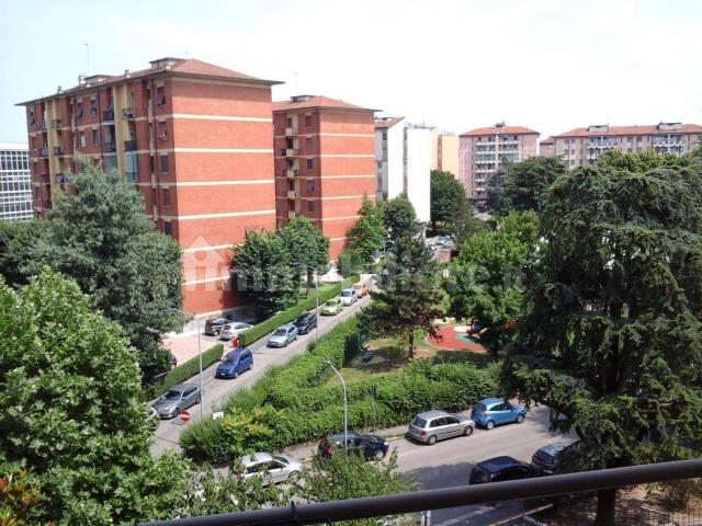 Stanza singola via Civenna 9, Milano