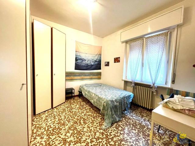 Stanza singola via A. M. Pesenti, Parma