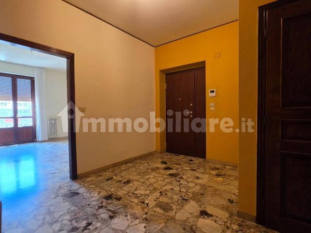 Stanza singola via Anton Francesco Doni 37, Firenze