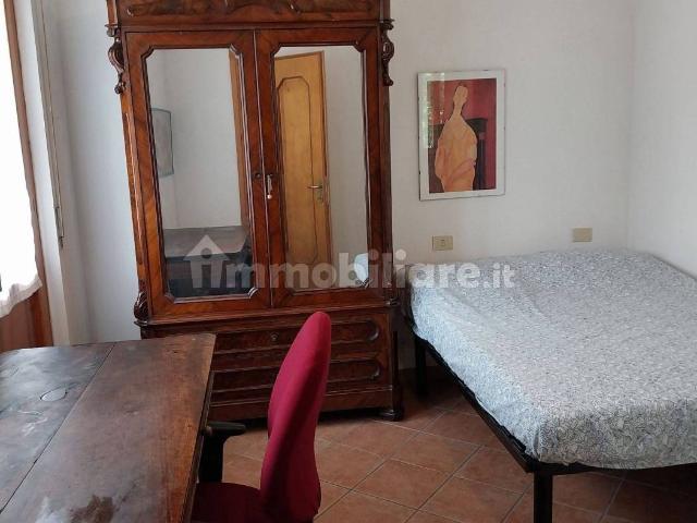 Stanza singola via ai Piani 19, Brunate
