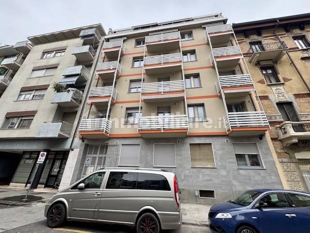 Stanza singola via Alfiano 4, Torino