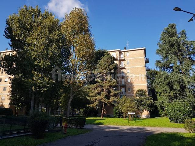 Stanza singola via Arezzo 10, Milano
