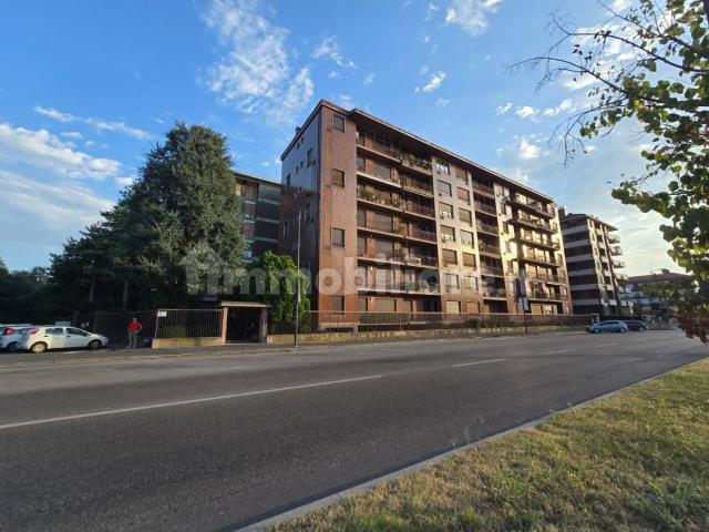 Stanza singola via Berna 15, Milano