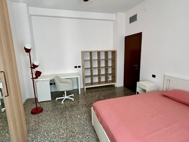 Stanza singola via Gaetano Strigelli 9, Milano