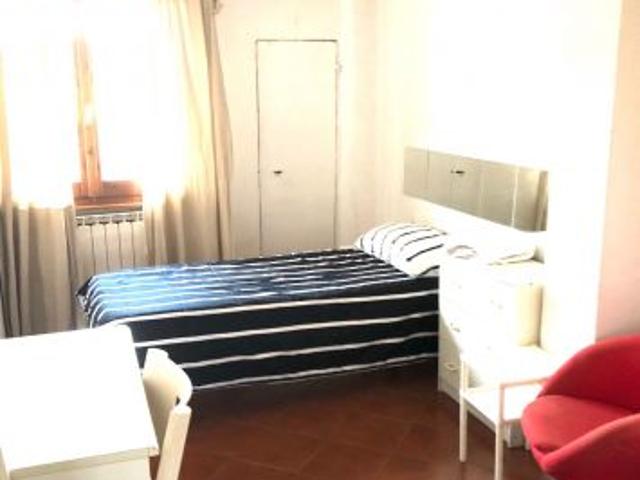 stanza singola via ghibellina per studenti libera da Luglio