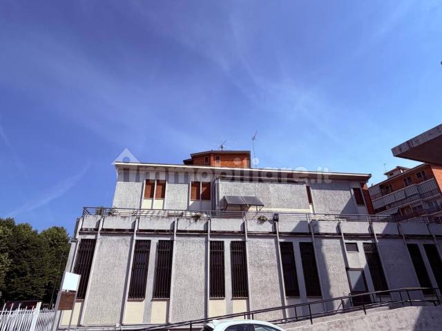 Stanza singola via Giuseppe Macherione 23, Torino