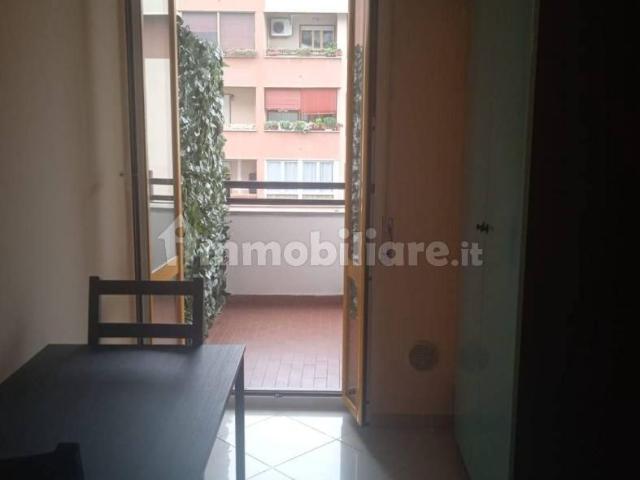 Stanza singola via Giacinto Serrati Menotti 9, Milano