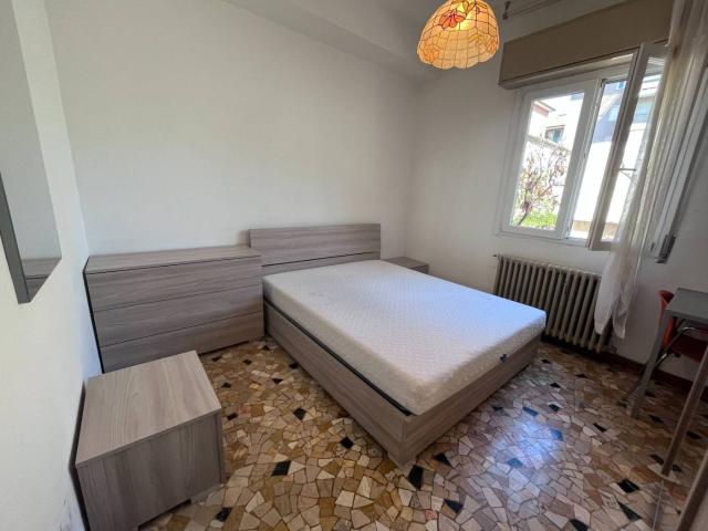 Stanza singola via Gianfranco Zuretti 60, Milano