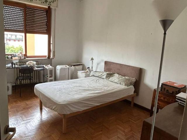 Stanza singola via Giovanni Pezzotti 38, Milano