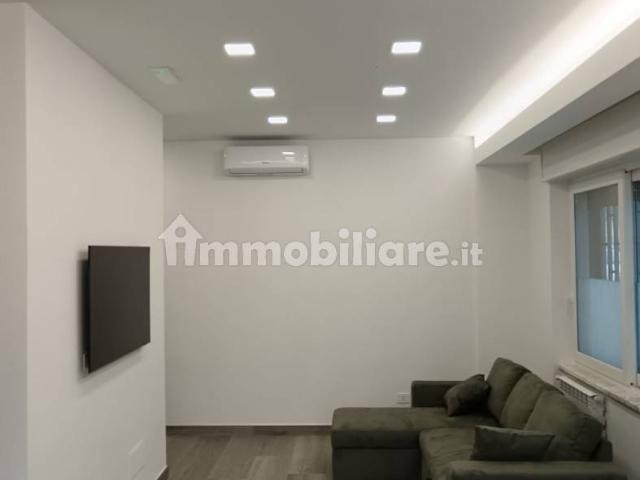 Stanza singola via Guglielmo Appulo 10, Napoli
