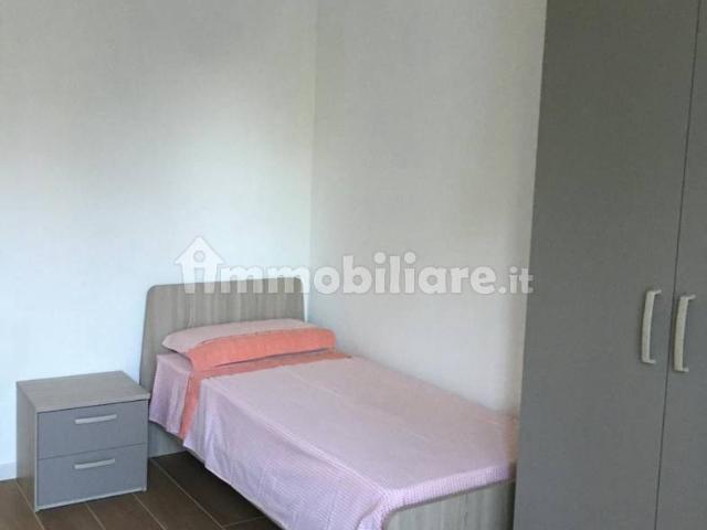Stanza singola via delle Genziane, Milano