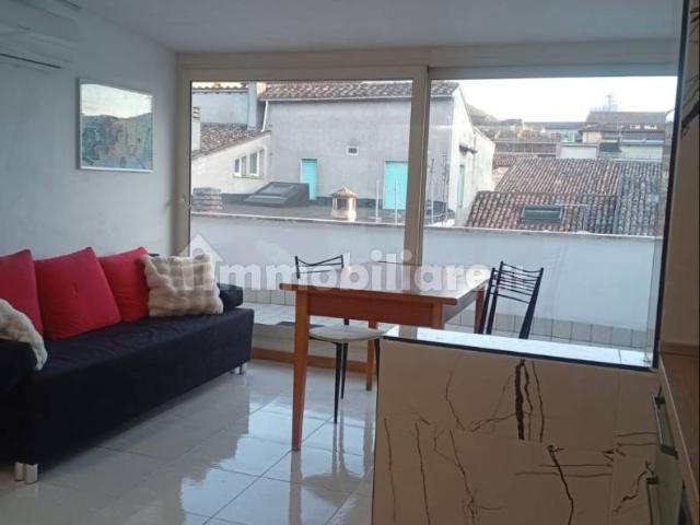 Stanza singola via di Mezzo 56, Rieti